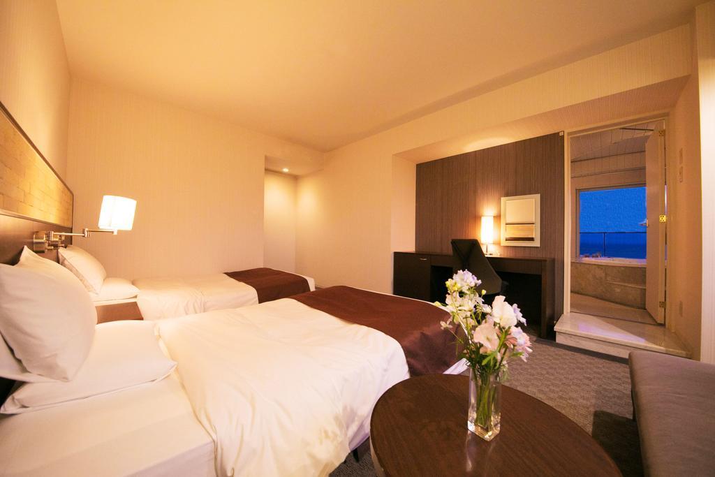Seaside Hotel Maiko Villa Кобе Экстерьер фото