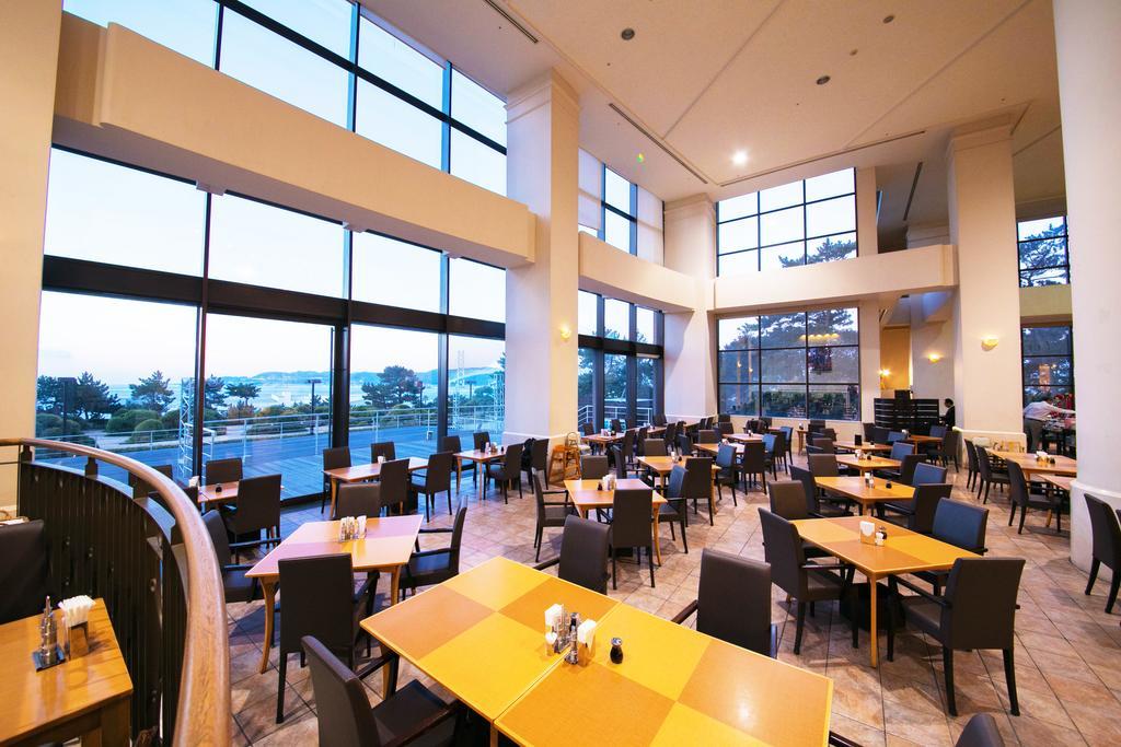 Seaside Hotel Maiko Villa Кобе Экстерьер фото