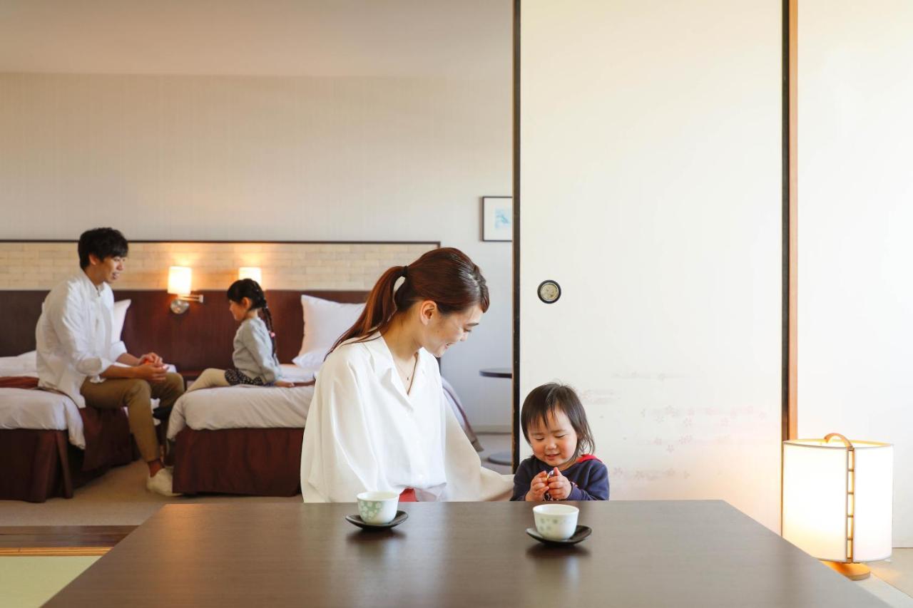 Seaside Hotel Maiko Villa Кобе Экстерьер фото